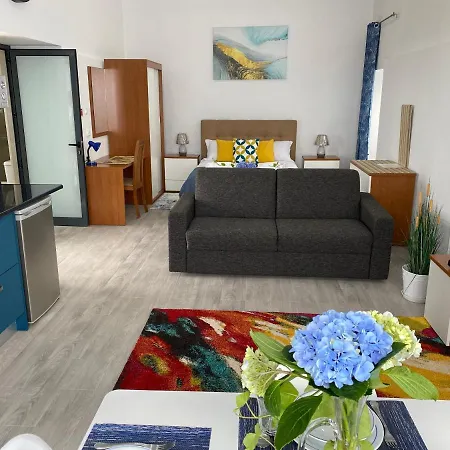 Casa Bela Vista * Ponta Delgada (Flores)