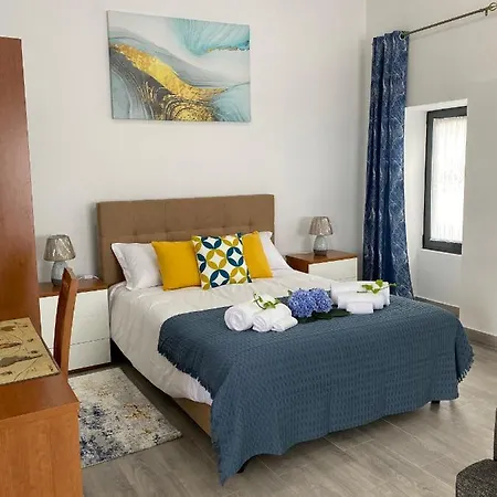 Casa Bela Vista * Ponta Delgada (Flores)