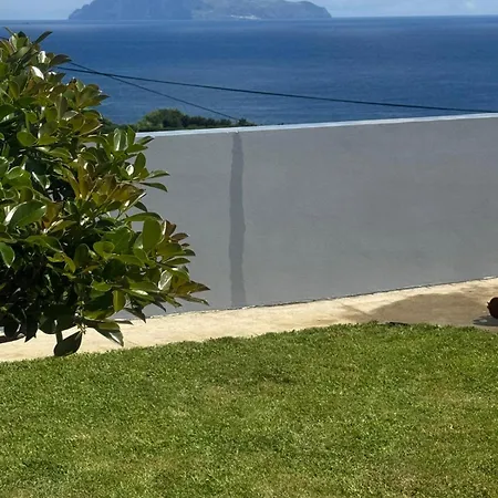 Casa Bela Vista * Ponta Delgada (Flores)